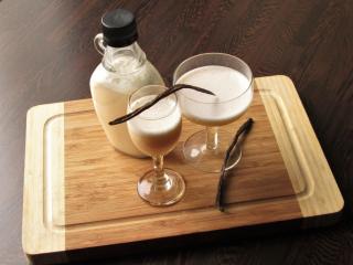 Jak na vaječný likér s pravou vanilkou | recept na domácí likér