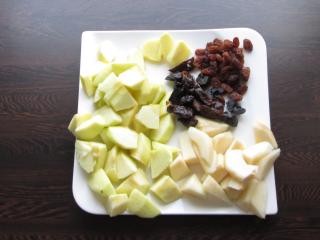 Jak připravit kořeněný ovocný kompot se sušeným ovocem | recept Jak připravit kořeněný ovocný kompot se sušeným ovocem | recept