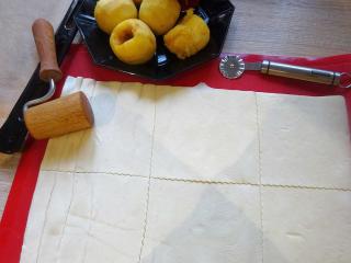 Jak zapéct jablka v listovém těstě s pudinkovým přelivem | recept Jak zapéct jablka v listovém těstě s pudinkovým přelivem | recept